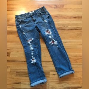 Cute Distressed Jeans ❤️